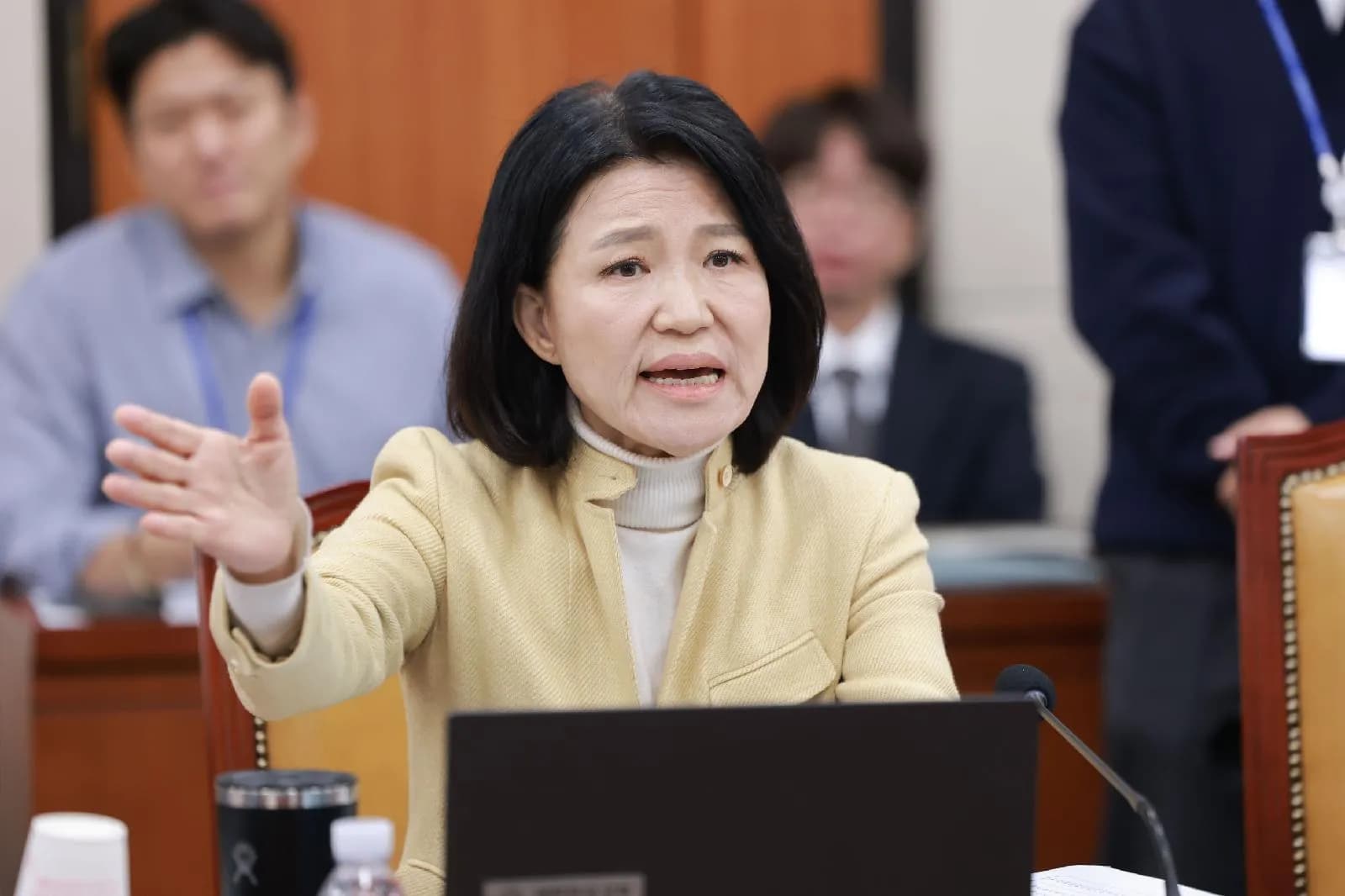 헌재, 이진숙 '국감 포괄제척' 제동…與 "이해충돌 제척" 野 "다수당 횡포 경고"